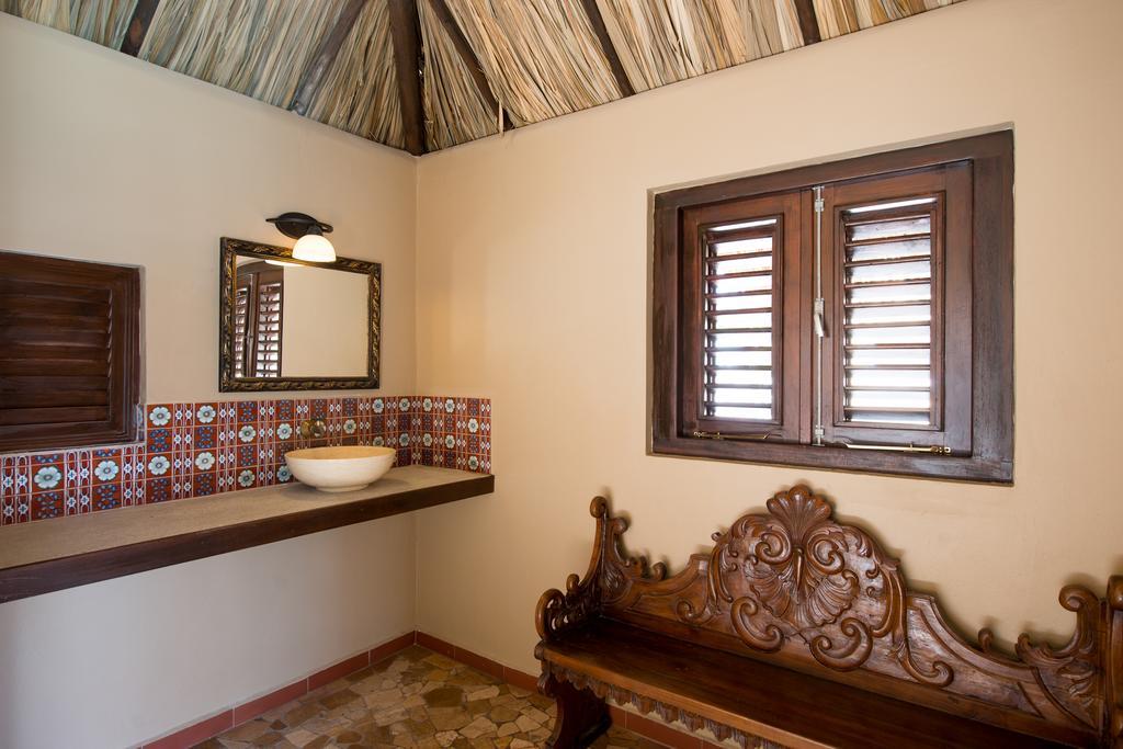 Lagun Blou Dive And Beach Resort Ngoại thất bức ảnh