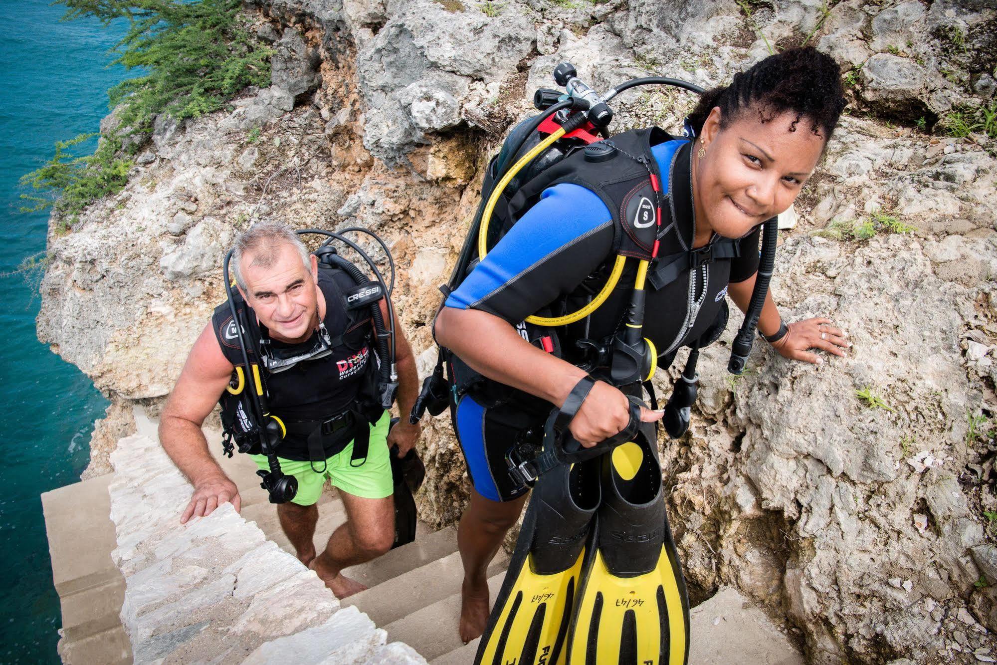 Lagun Blou Dive And Beach Resort Ngoại thất bức ảnh