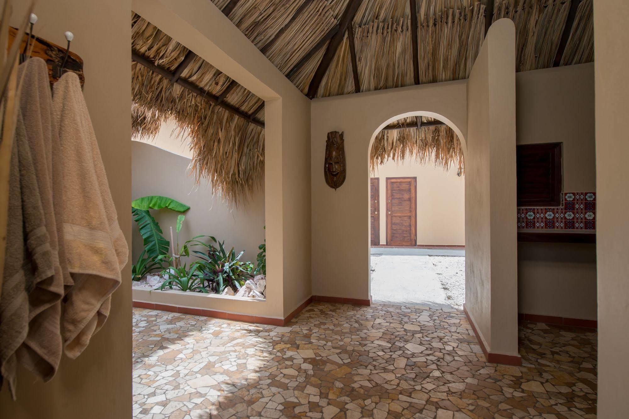 Lagun Blou Dive And Beach Resort Ngoại thất bức ảnh