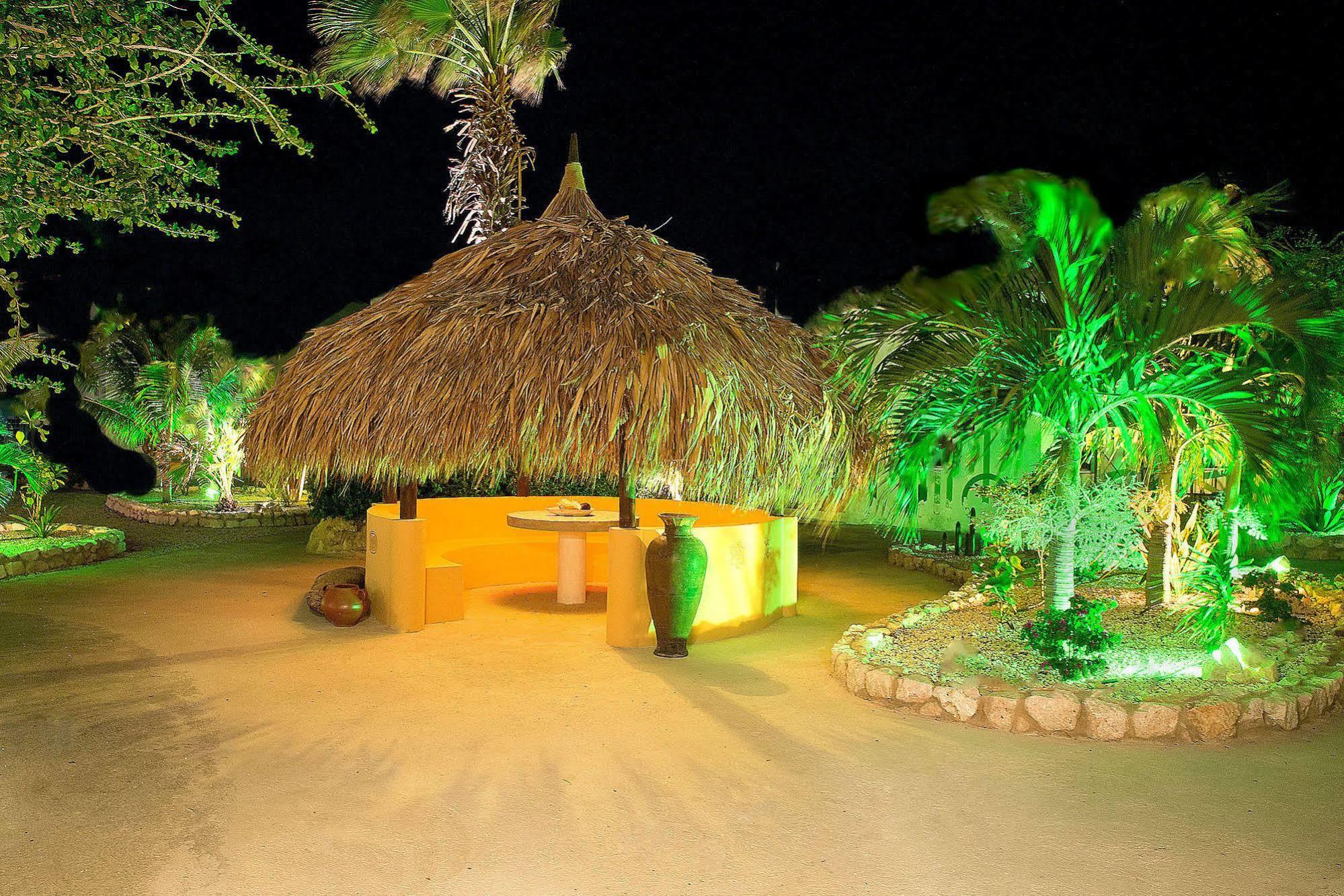 Lagun Blou Dive And Beach Resort Ngoại thất bức ảnh