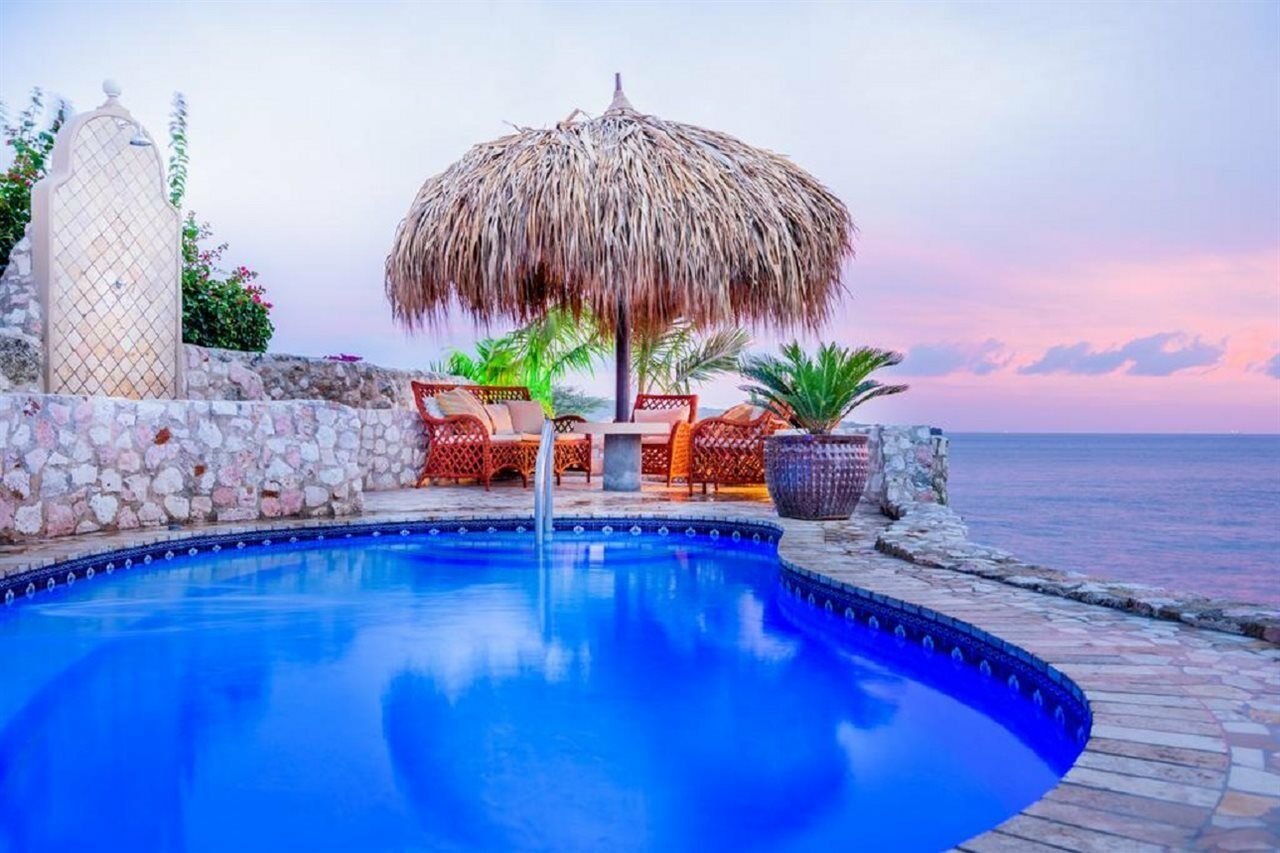 Lagun Blou Dive And Beach Resort Ngoại thất bức ảnh